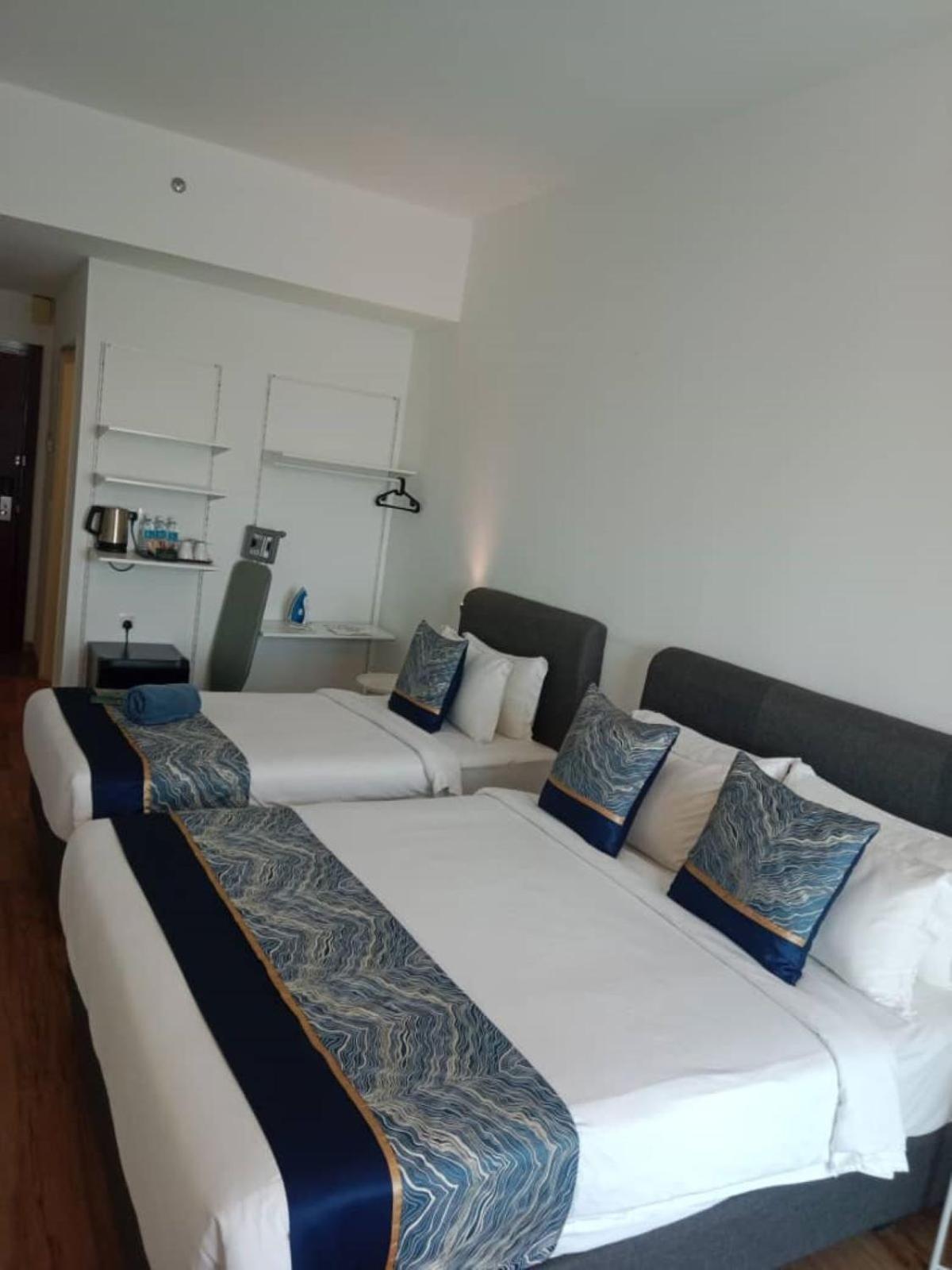 Swan Garden Resort Hotel Malacca Exterior photo