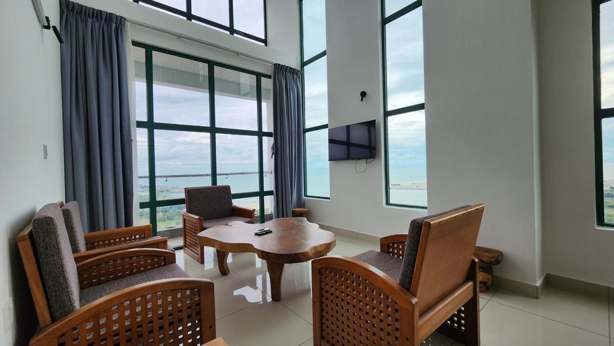 Swan Garden Resort Hotel Malacca Exterior photo
