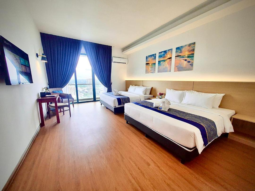 Swan Garden Resort Hotel Malacca Exterior photo